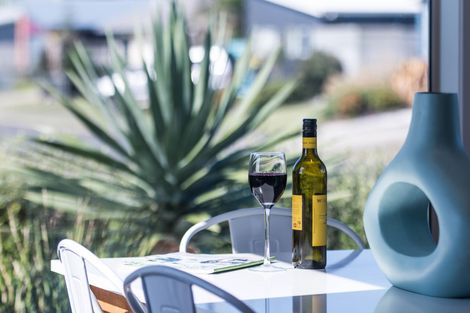 Photo of property in 30 Surfers Avenue, Waihi Beach, 3611