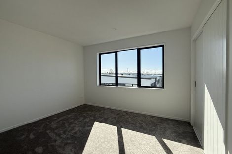 Photo of property in 33b Garadice Road, Rothesay Bay, Auckland, 0630