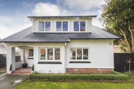 Photo of property in 15 Chaytor Street, West End, Palmerston North, 4410