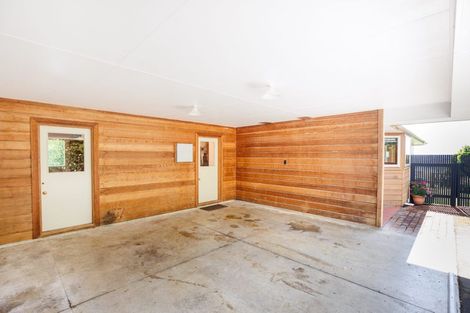 Photo of property in 96 Clifton Terrace, Fitzherbert, Palmerston North, 4410