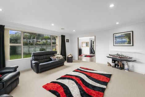 Photo of property in 15 Datum Way, Paraparaumu, 5032