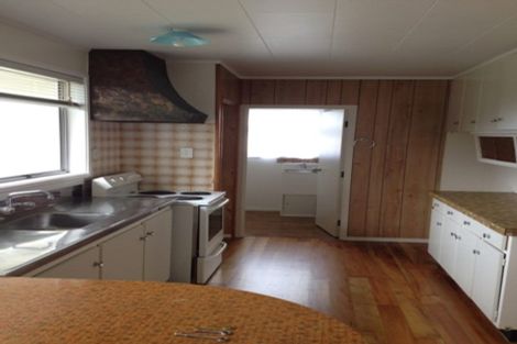 Photo of property in 22 Carbery Place, Manurewa, Auckland, 2102