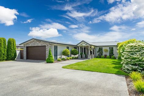 Photo of property in 29 Pukenamu Road, Rainbow Point, Taupo, 3330