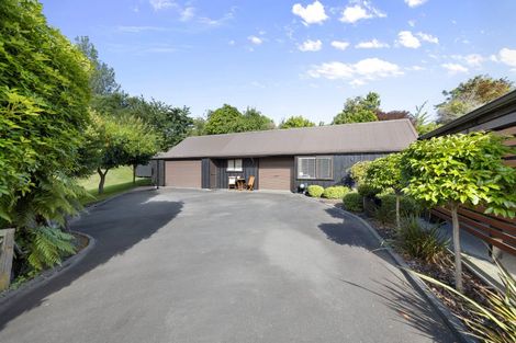 Photo of property in 29 Glen Mohr, Acacia Bay, Taupo, 3385