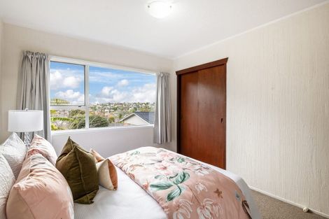 Photo of property in 2/3 Northwick Place, Hillcrest, Auckland, 0627