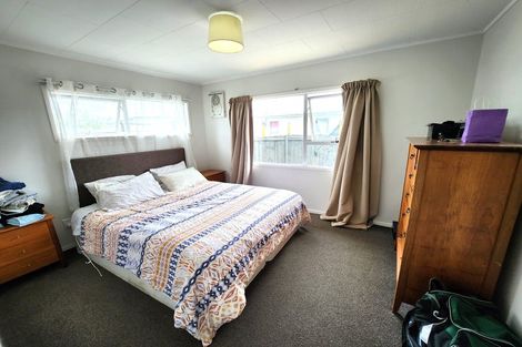 Photo of property in 60 Burundi Avenue, Clendon Park, Auckland, 2103