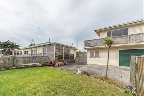Photo of property in 673 Waitarere Beach Road, Waitarere Beach, Levin, 5510