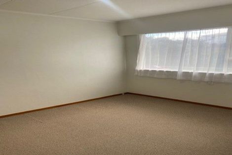 Photo of property in 18 Whakawhiti Street, Marfell, New Plymouth, 4310