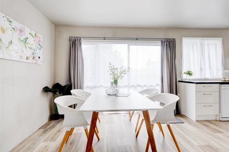 Photo of property in 17a Trevor Hosken Drive, Wiri, Auckland, 2104