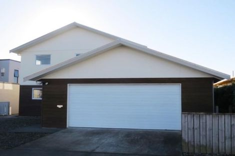 Photo of property in 17 Princes Street, Fitzroy, New Plymouth, 4312