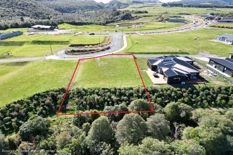 Photo of property in 11 Broadleaf Way, Kinloch, 3377