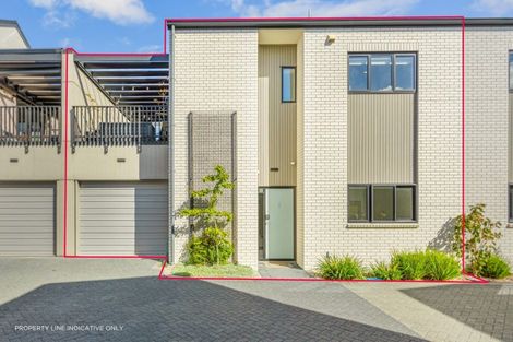Photo of property in 37 Kerewhenua Crescent, Hobsonville, Auckland, 0616