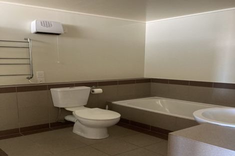 Photo of property in Pirie Street Townhouses, 28/35 Pirie Street, Mount Victoria, Wellington, 6011