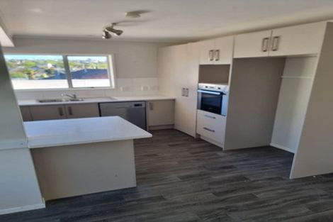 Photo of property in 1/19a Ribblesdale Road, Henderson, Auckland, 0612