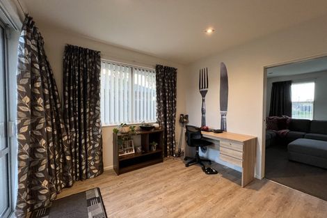 Photo of property in 11 Jefferson Close, Halswell, Christchurch, 8025