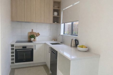 Photo of property in 1/35 Renata Crescent, Te Atatu Peninsula, Auckland, 0610