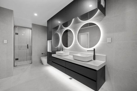 Photo of property in 5f Glendhu Road, Bayview, Auckland, 0629