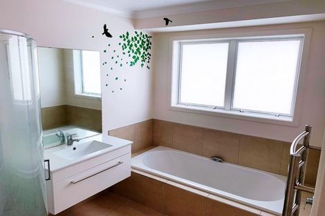 Photo of property in 8 Sutherland Court, Flagstaff, Hamilton, 3210