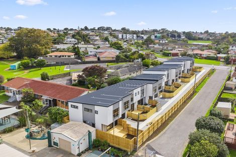 Photo of property in 4/12 Hamlin Road, Mount Wellington, Auckland, 1060