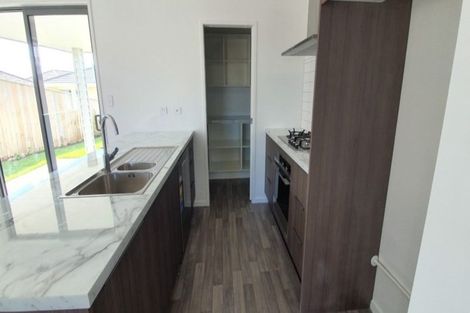 Photo of property in 10 Simon Street, Tawhero, Whanganui, 4501