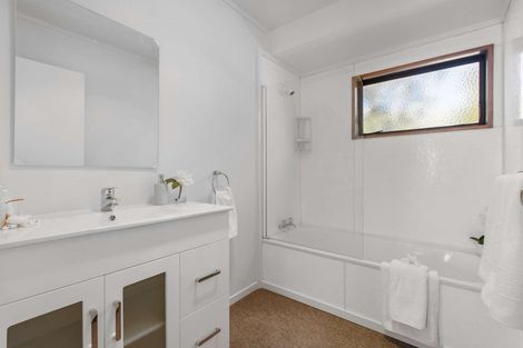 Photo of property in 2/10 Don Street, Papakura, 2110