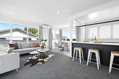 Photo of property in 142 Tuhikaramea Road, Dinsdale, Hamilton, 3204