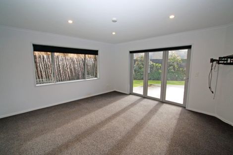 Photo of property in 16e Cyrus Street, Whalers Gate, New Plymouth, 4310