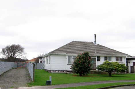 Photo of property in 4 Warwick Place, Awapuni, Palmerston North, 4412