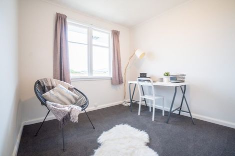 Photo of property in 22c Roberts Line, Kelvin Grove, Palmerston North, 4414