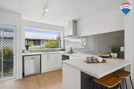 Photo of property in 87a Main Road, Wainuiomata, Lower Hutt, 5014