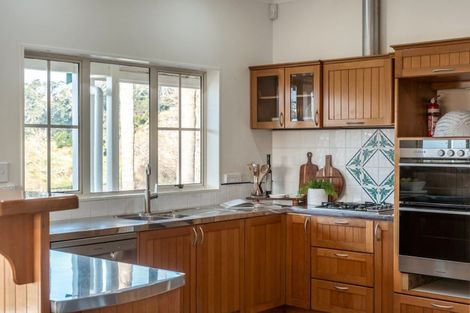 Photo of property in 154 Awa Road, Kumeu, 0891