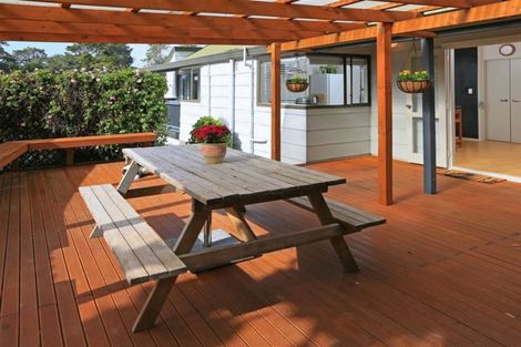 Photo of property in 48 Vintage Drive, Henderson, Auckland, 0612