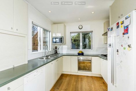 Photo of property in 17 Preston Avenue, Belmont, Auckland, 0622