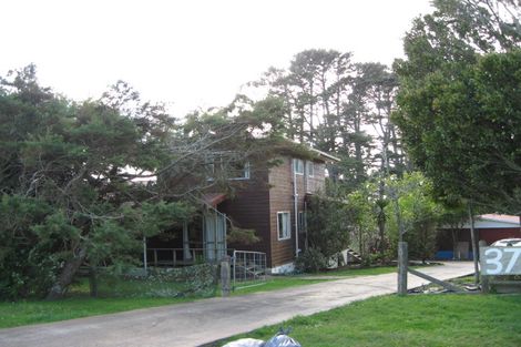 Photo of property in 37 Amreins Road, Waitakere, Henderson, 0782