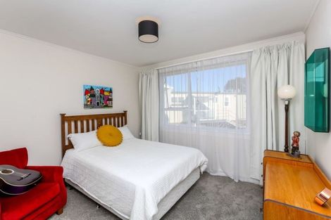 Photo of property in 8/53 Young Street, New Plymouth, 4310