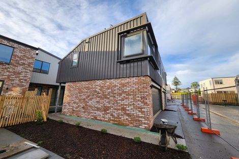 Photo of property in 74 Tahuhu Road, Mount Wellington, Auckland, 1062