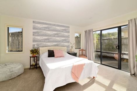 Photo of property in 1 Hoyte Place, Pukehangi, Rotorua, 3015