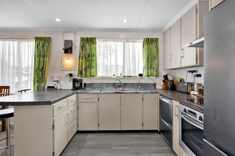 Photo of property in 7 Ponderosa Place, Opunake, 4616