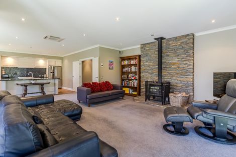 Photo of property in 44 Rhoboro Road, Twizel, 7901