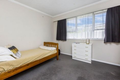 Photo of property in 4 Vista Crescent, Maoribank, Upper Hutt, 5018