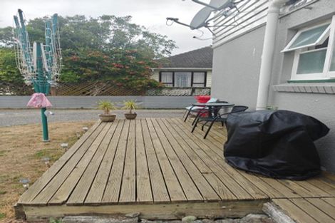 Photo of property in 11 Oak Street, Ebdentown, Upper Hutt, 5018
