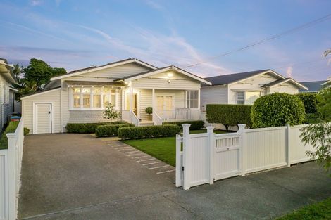 Photo of property in 12 Oban Road, Westmere, Auckland, 1022