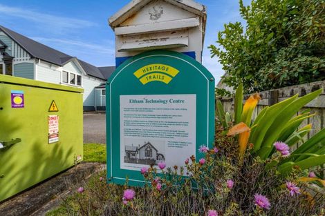 Photo of property in 105 High Street South, Eltham, 4322