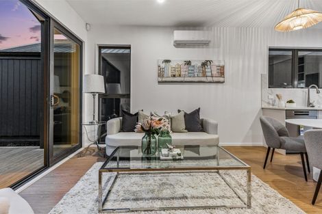 Photo of property in 21 Paretao Street, Massey, Auckland, 0614