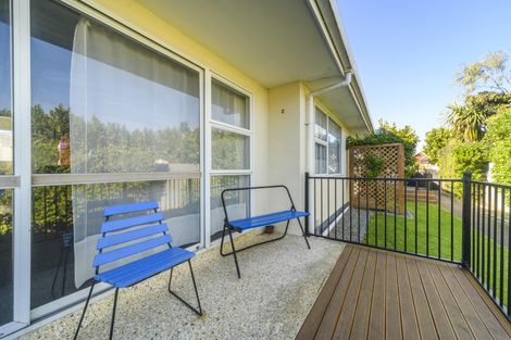 Photo of property in 2/272 Grey Street, Palmerston North, 4414