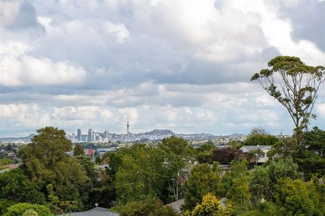 Photo of property in 44 Sequoia Place, Sunnynook, Auckland, 0620