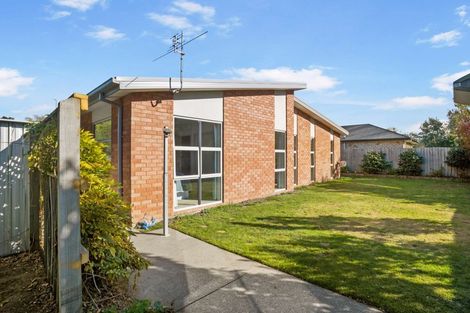 Photo of property in 79 Mokihi Gardens, Hillmorton, Christchurch, 8024