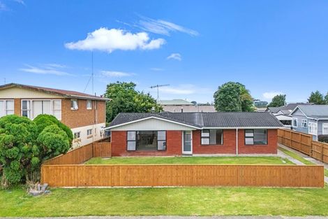 Photo of property in 61 College Road, Edgecumbe, 3120