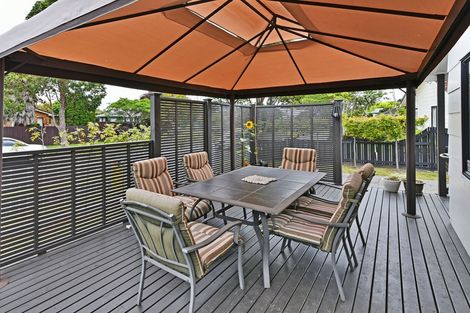 Photo of property in 3 Sunningdale Street, Wattle Downs, Auckland, 2103
