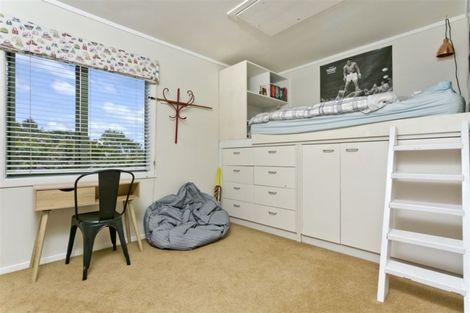 Photo of property in 528 Beach Road, Murrays Bay, Auckland, 0630